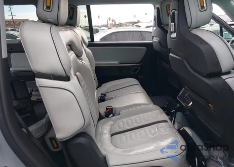 2024 Rivian R1S Adventure Dual Motor Large Pack/Adventure Dual Motor Perf Large Pack z USA, uszkodzony, nr VIN 7PDSGBBA6RN041098